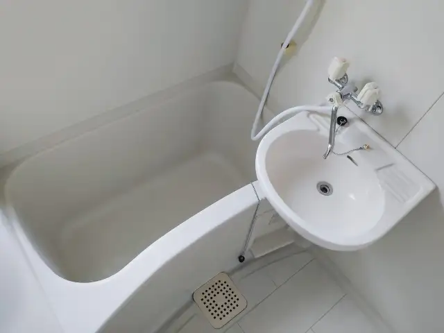 古いユニットバス