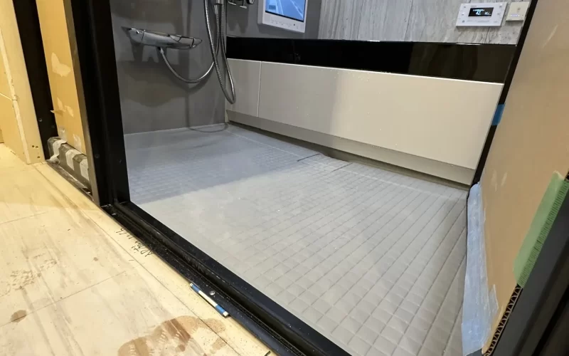 お風呂リフォームの段差解消の写真