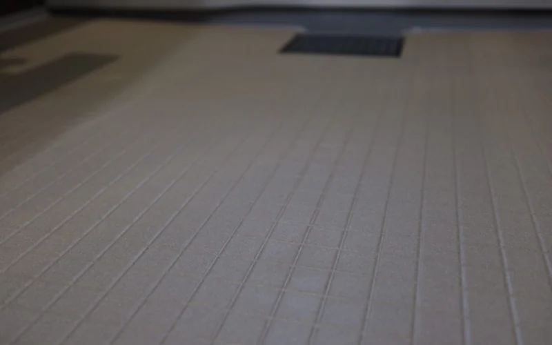 リノベーション事例の階お風呂の床の写真