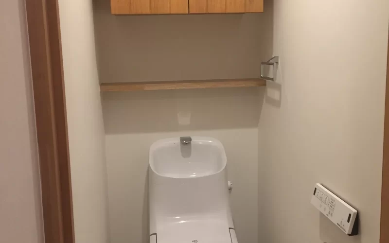 スケルトン状態からマンションリノベーションのトイレの写真