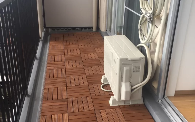 スケルトン状態からマンションリノベーションのベランダの写真