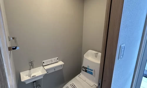 戸建てロフト増設リノベーションのトイレのAfter写真