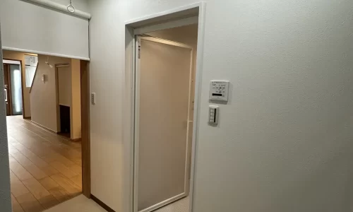 戸建てロフト増設リノベーションの風呂横廊下のAfter写真