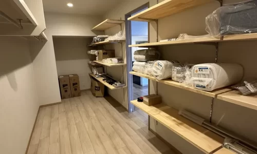 マンションリノベーションのウォークインクローゼットのAfter写真